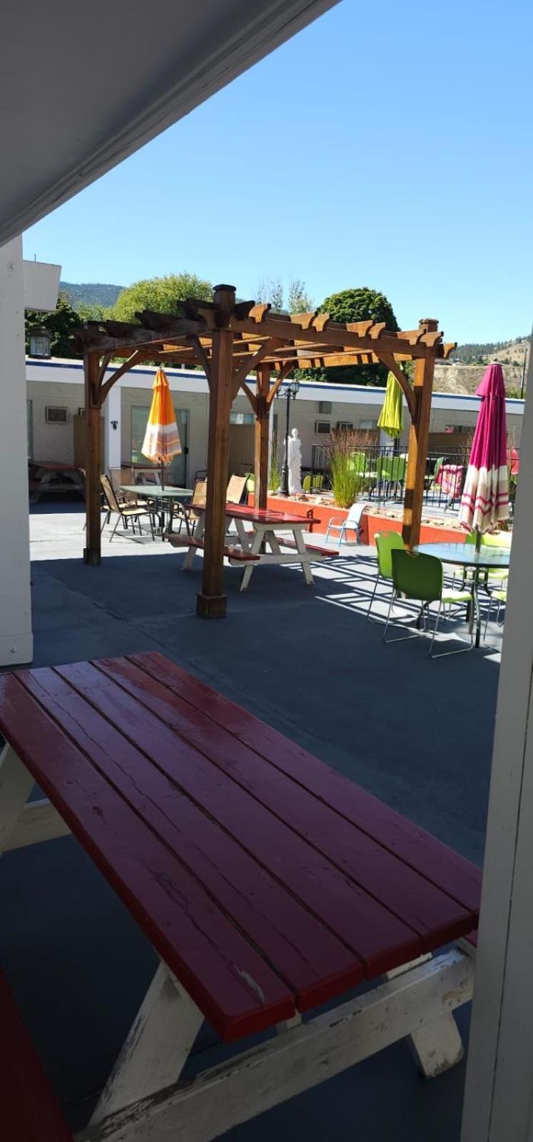Riverside Motel Penticton Exterior foto